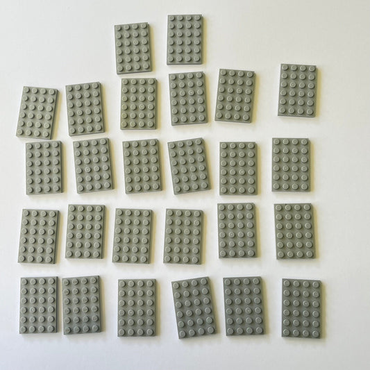 LEGO 4x6 Plates, Light Bluish Grey, 26 Pieces