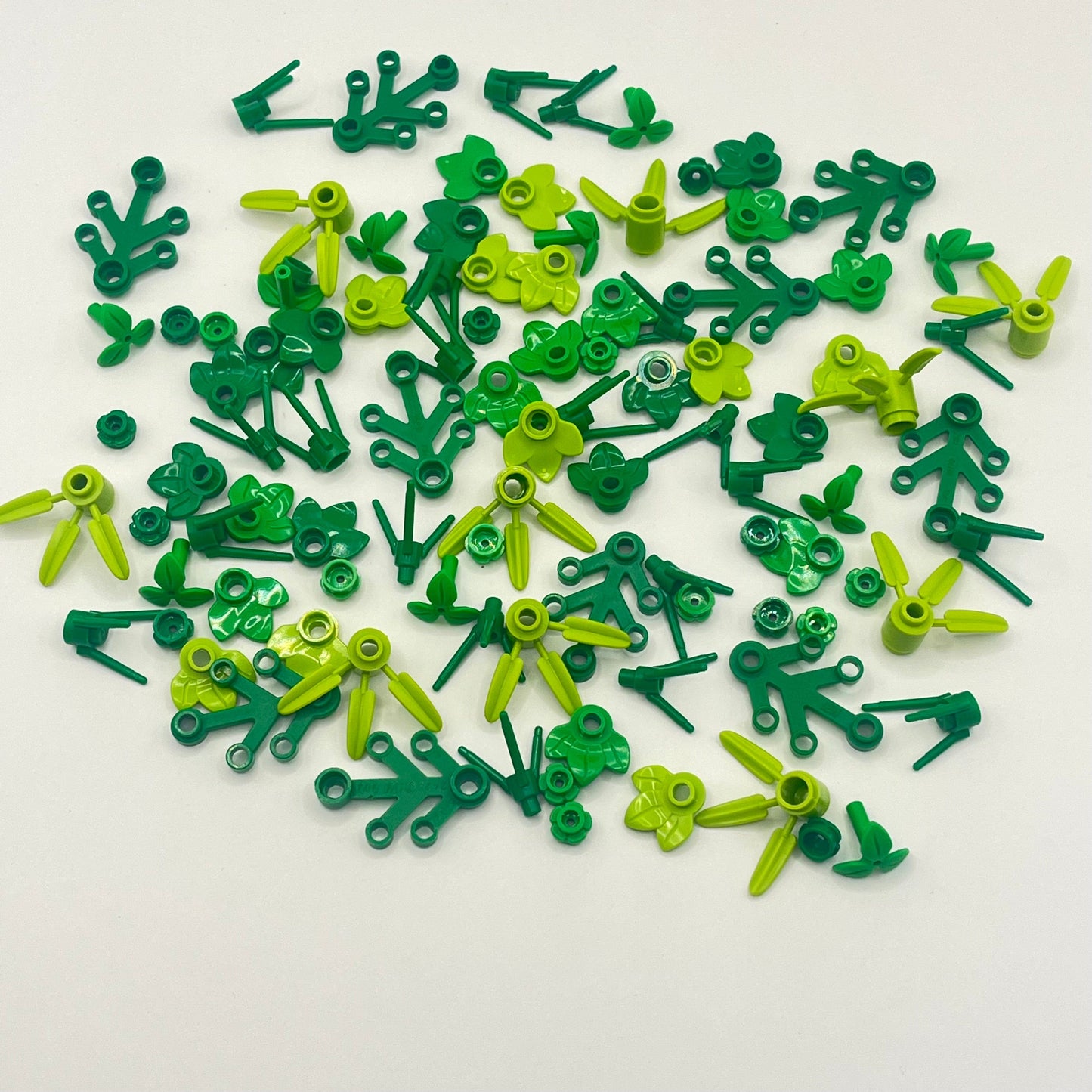 LEGO Small Plant Pack, Green Flowers, Stems, Leaves, 100 Pieces