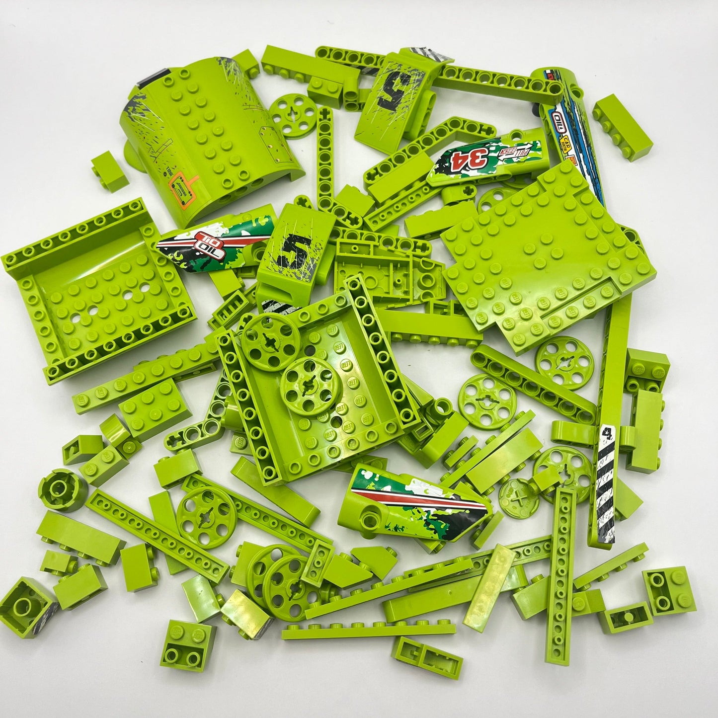 LEGO Mixed Bricks with lots of Technic, Lime Green, Mixed Bag, Approx. 200g