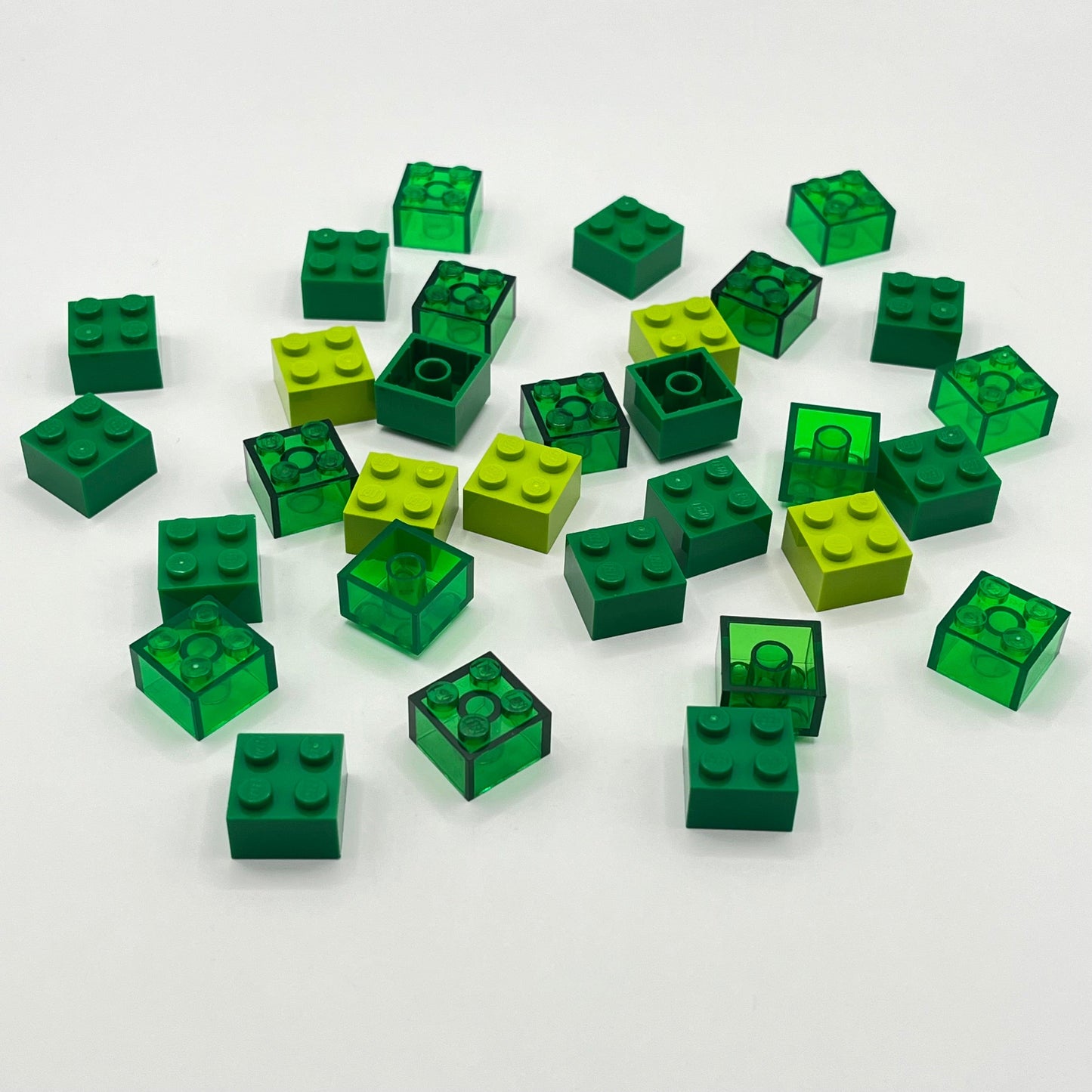 LEGO 2x2 Bricks, Green, 30 Pieces.