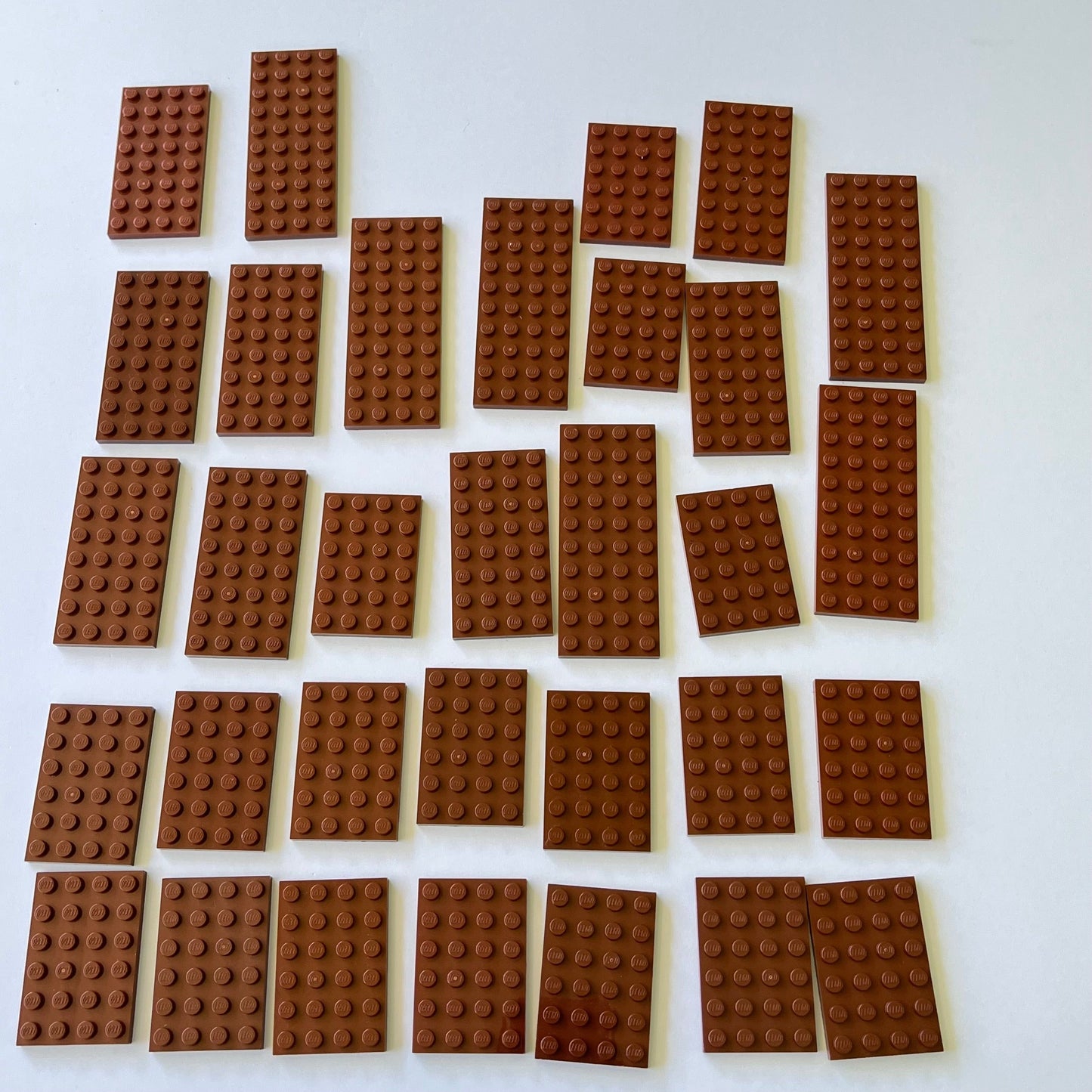 LEGO 4x Mixed Plates, Reddish Brown, 33 Pieces