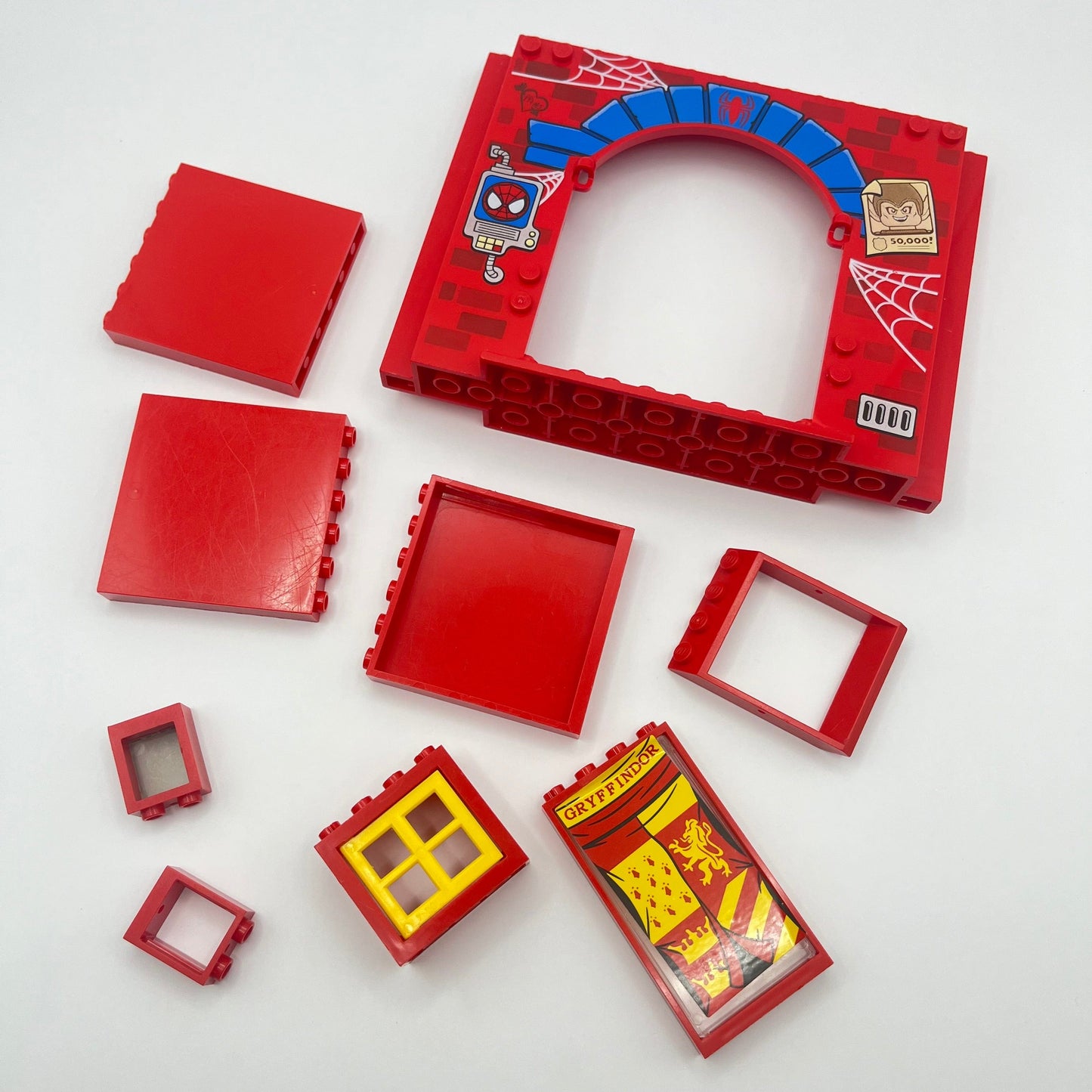 LEGO Red Building Pieces, Spiderman Printed Tile, Gryffindor Sticker, Approx. 50g, Modular