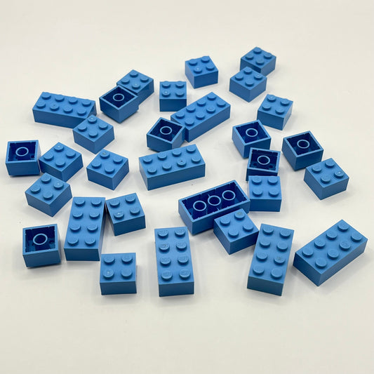 LEGO 2x2 and 2x4 Bricks, Medium Blue, 30 Pieces, Good Condition