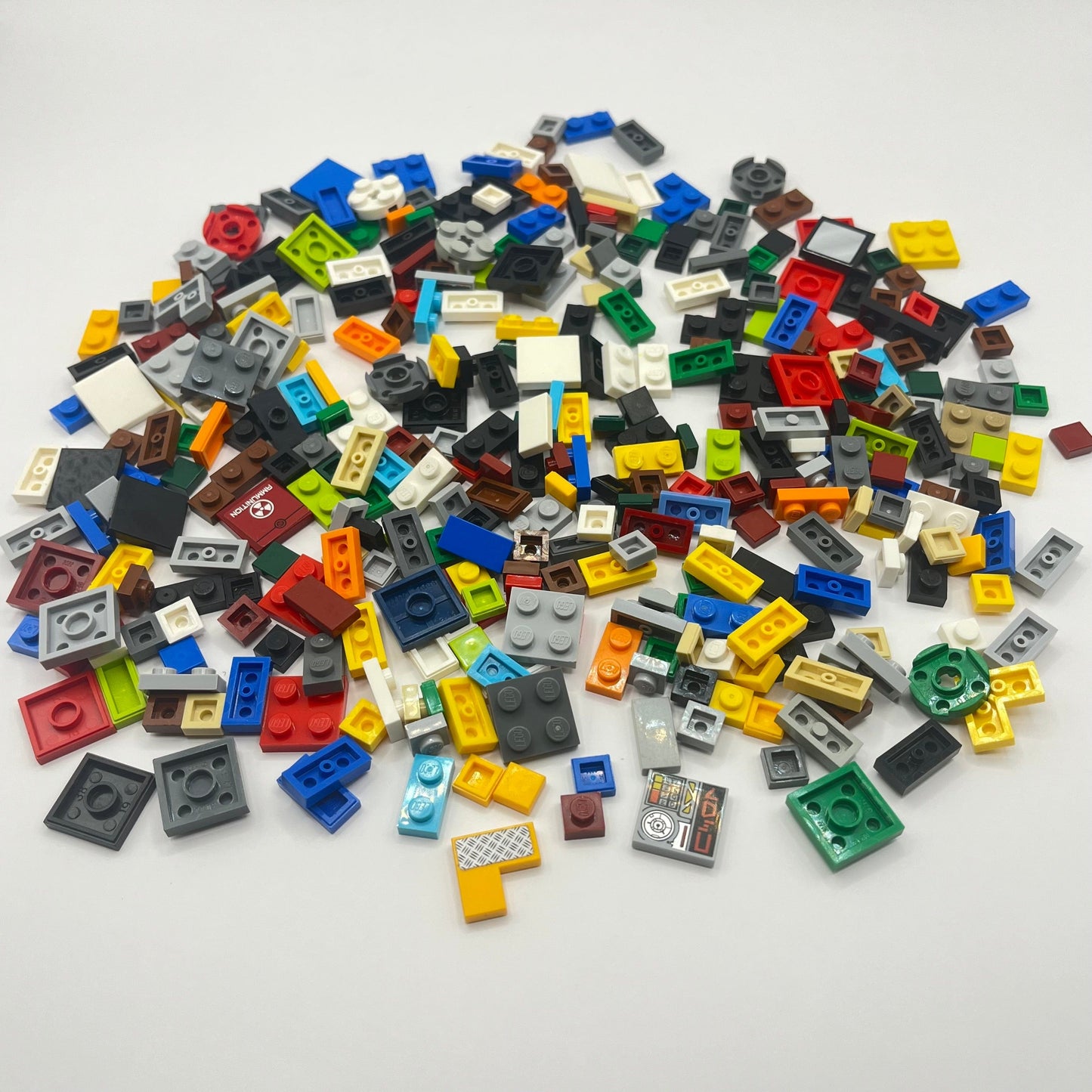 LEGO Small Plates, Mixed Colours Approx. 100g