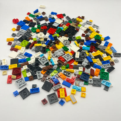 LEGO Small Plates, Mixed Colours Approx. 100g