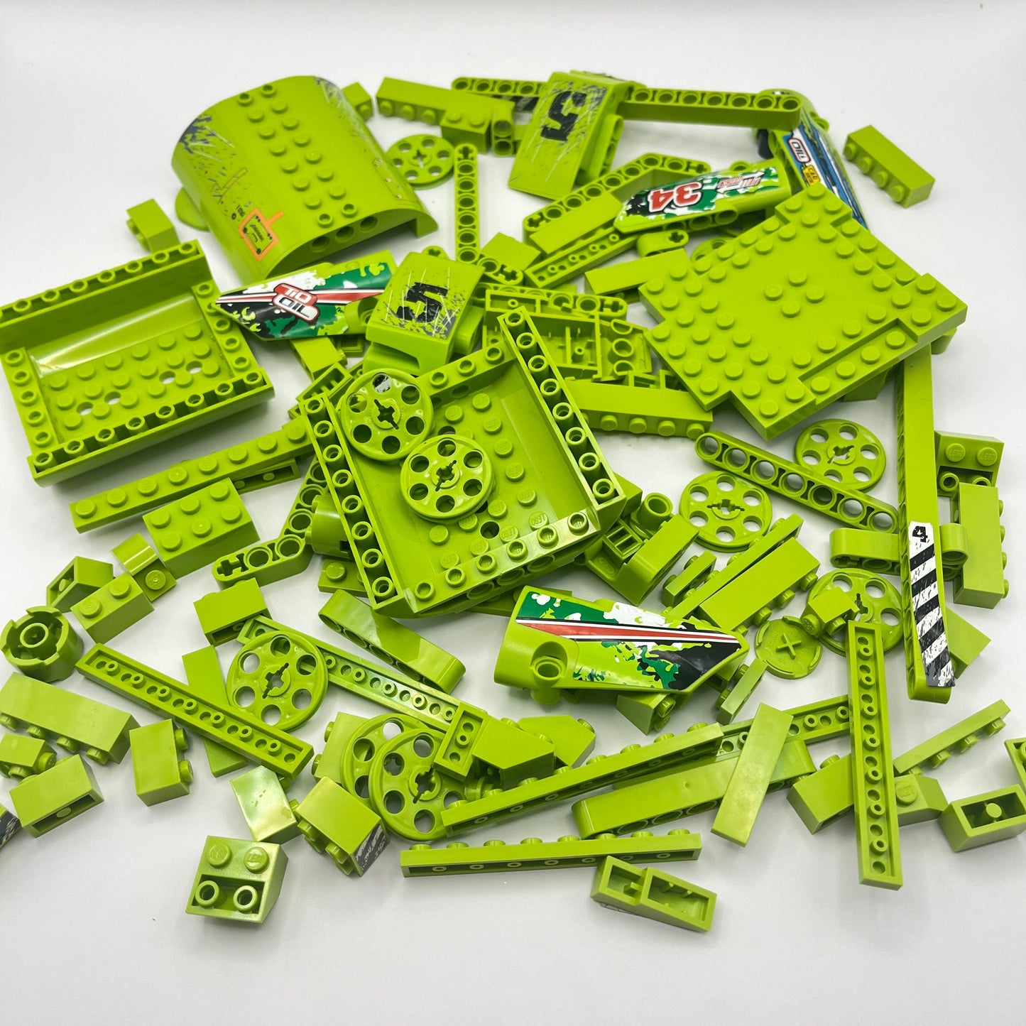 LEGO Mixed Bricks with lots of Technic, Lime Green, Mixed Bag, Approx. 200g