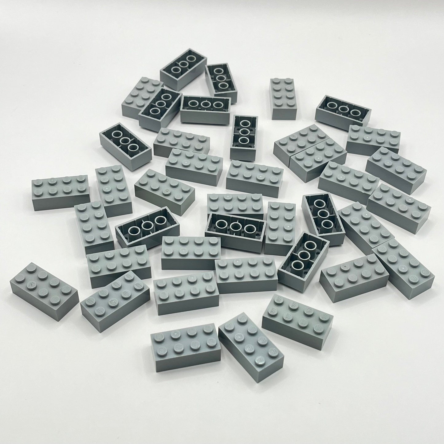 LEGO 2 x 4 Bricks, Light Bluish Grey, 40 Pieces