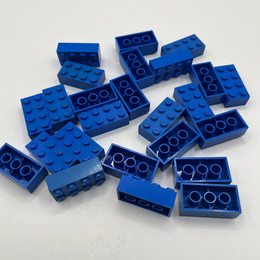 LEGO 2 x 4 Bricks, Blue, 25 Pieces (Fair condition)