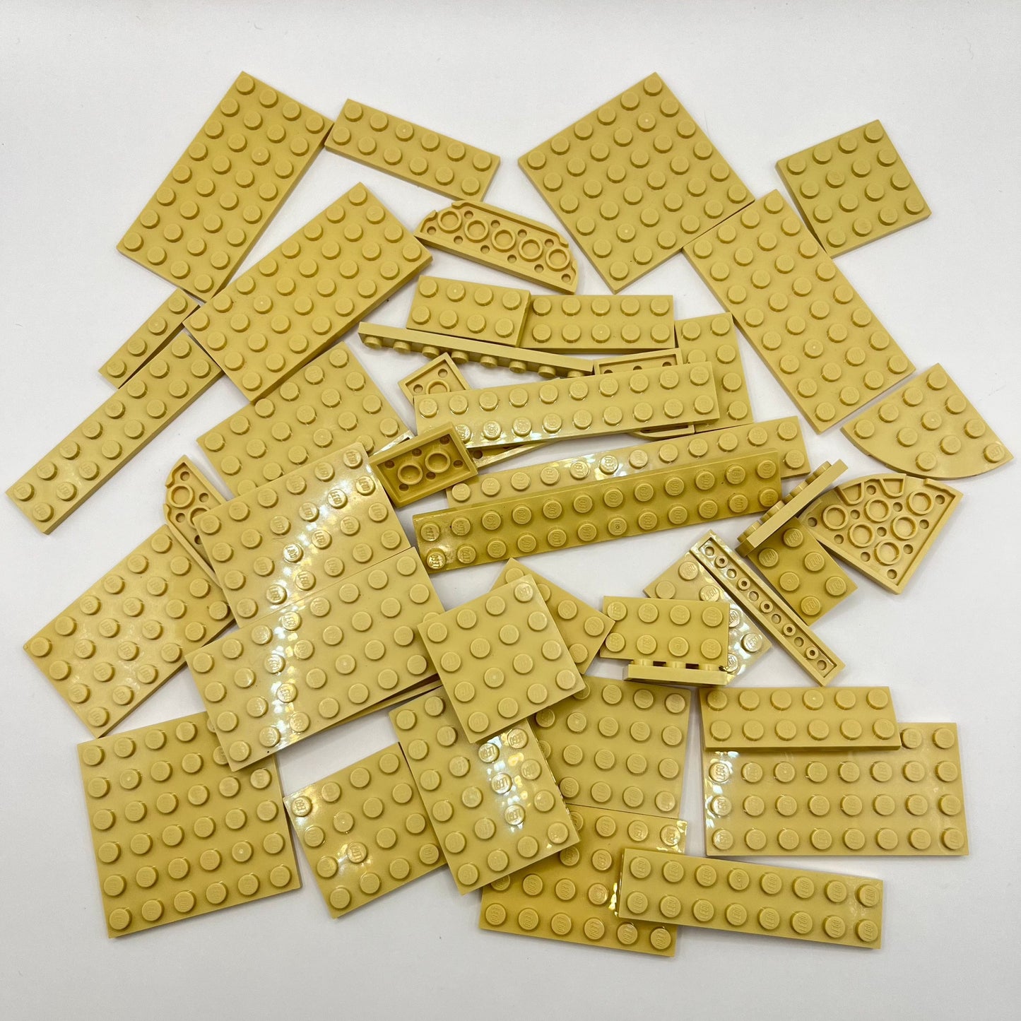 LEGO Tan, Mixed Plates, Approx. 100g