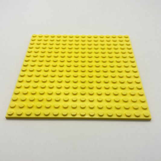 LEGO Plate, Bright Light Yellow, 16x16, 91405 (1 Piece)