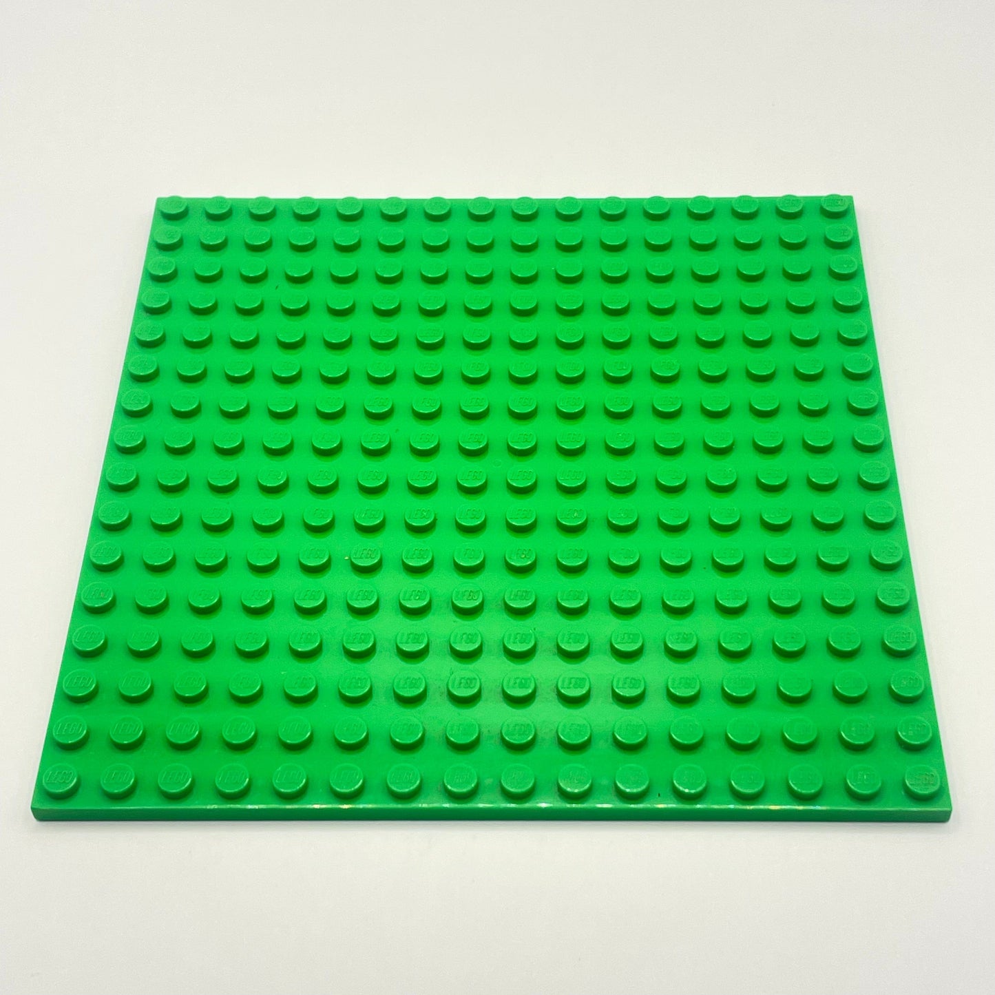 LEGO Plate, Bright Green, 16x16, 91405 (1 Piece)