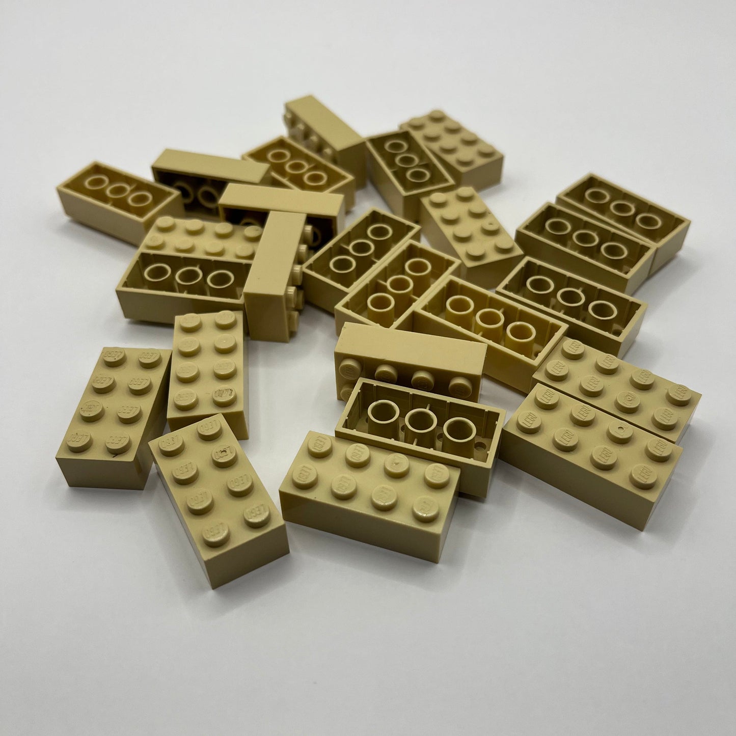 LEGO 2 x 4 Bricks, Tan, 25 Pieces