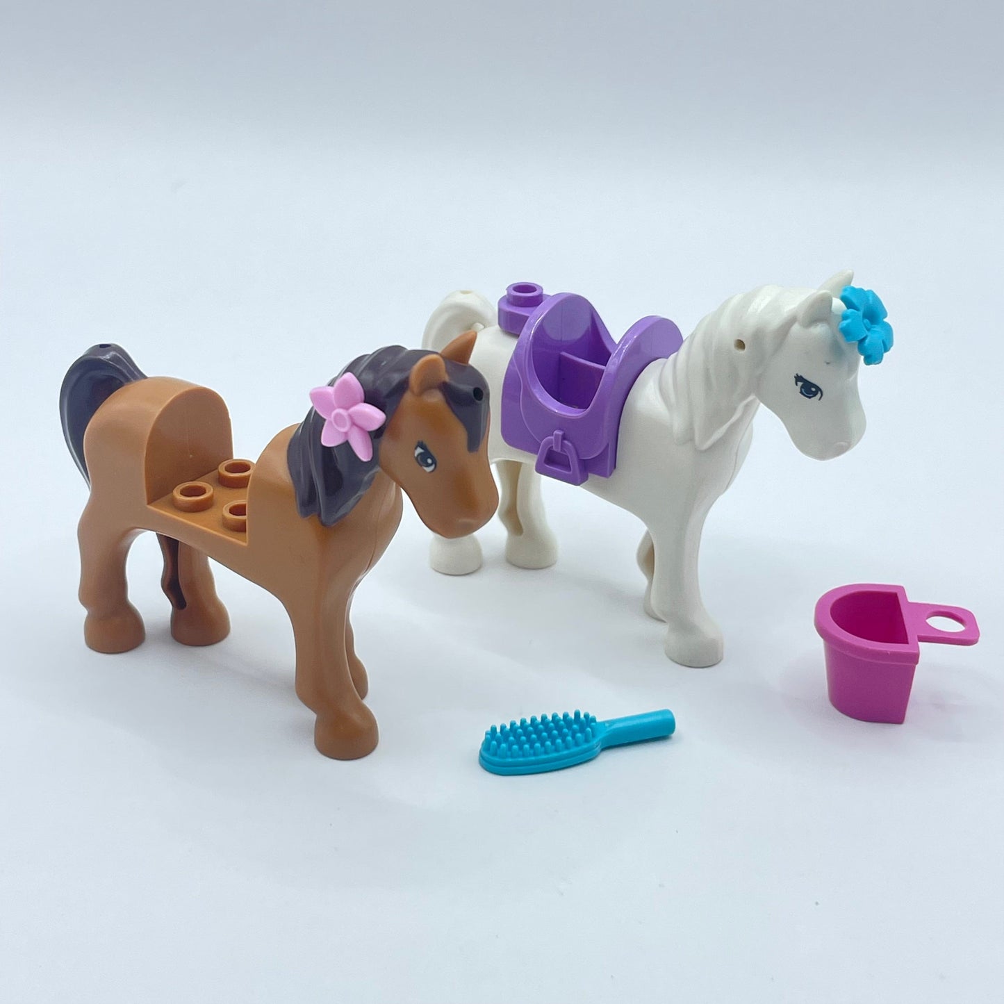 LEGO Horse Friends with Saddles, Baskets and Comb, 7 Pieces