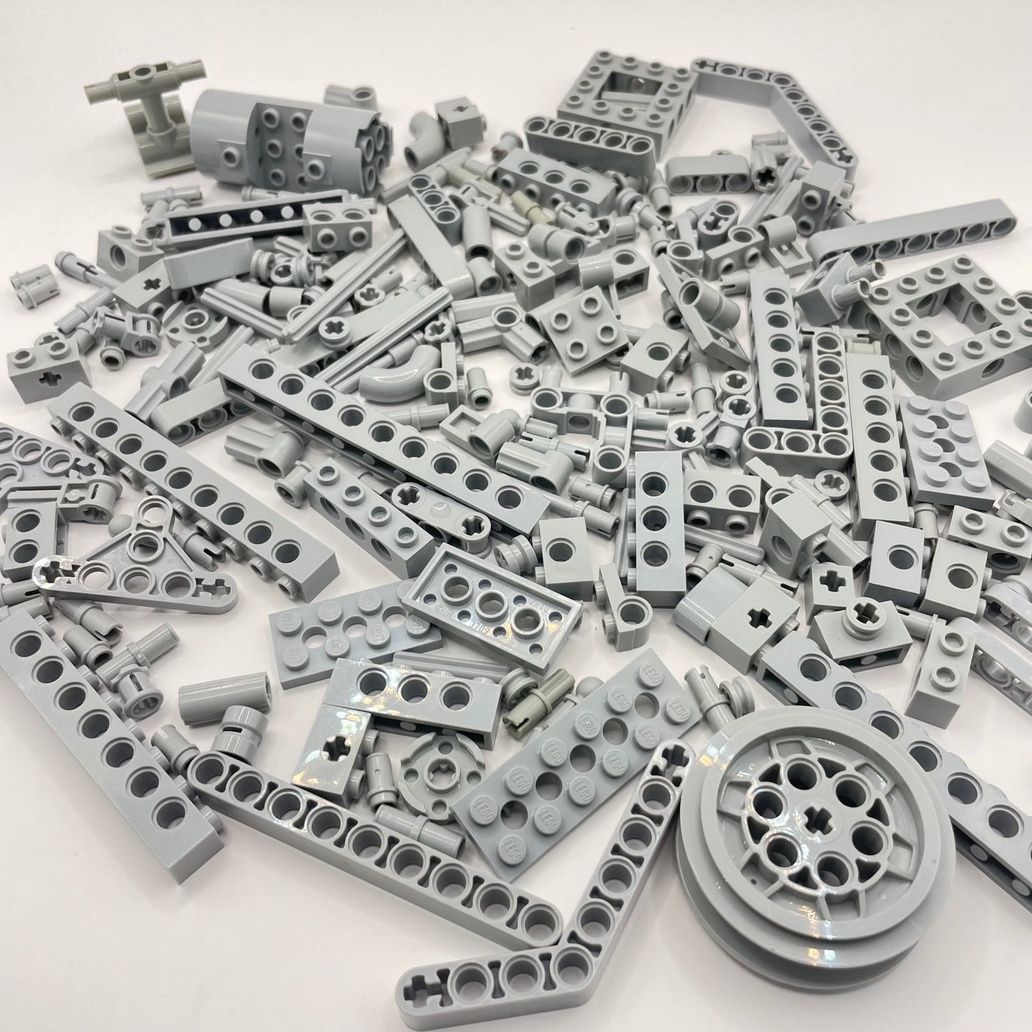 LEGO Technic Bricks, Pins & Parts, Light Bluish Grey, Approx. 140g