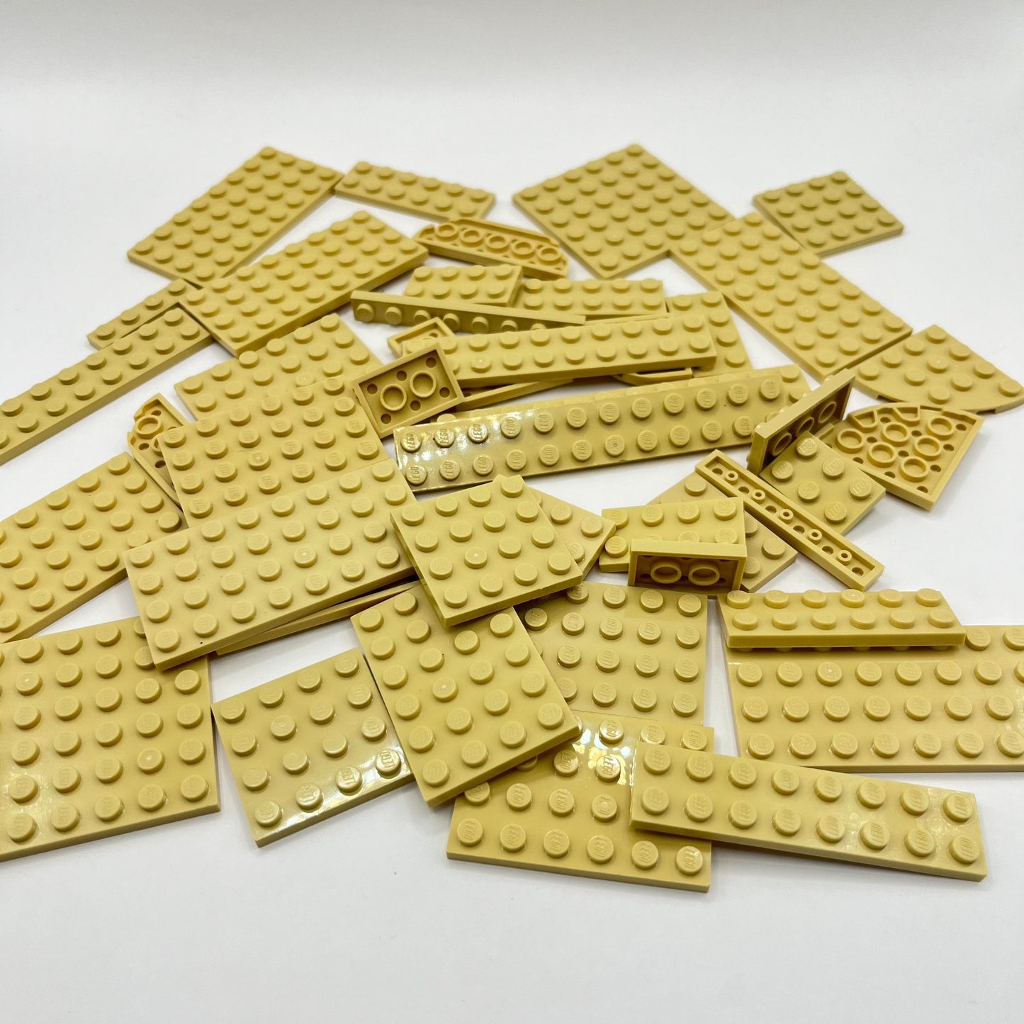 LEGO Tan, Mixed Plates, Approx. 100g