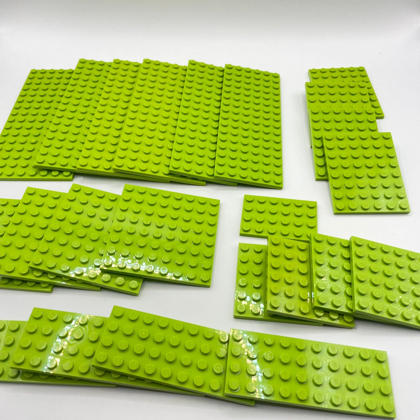 LEGO Mixed Medium/Large Plates, Lime Green, Approx. 200g