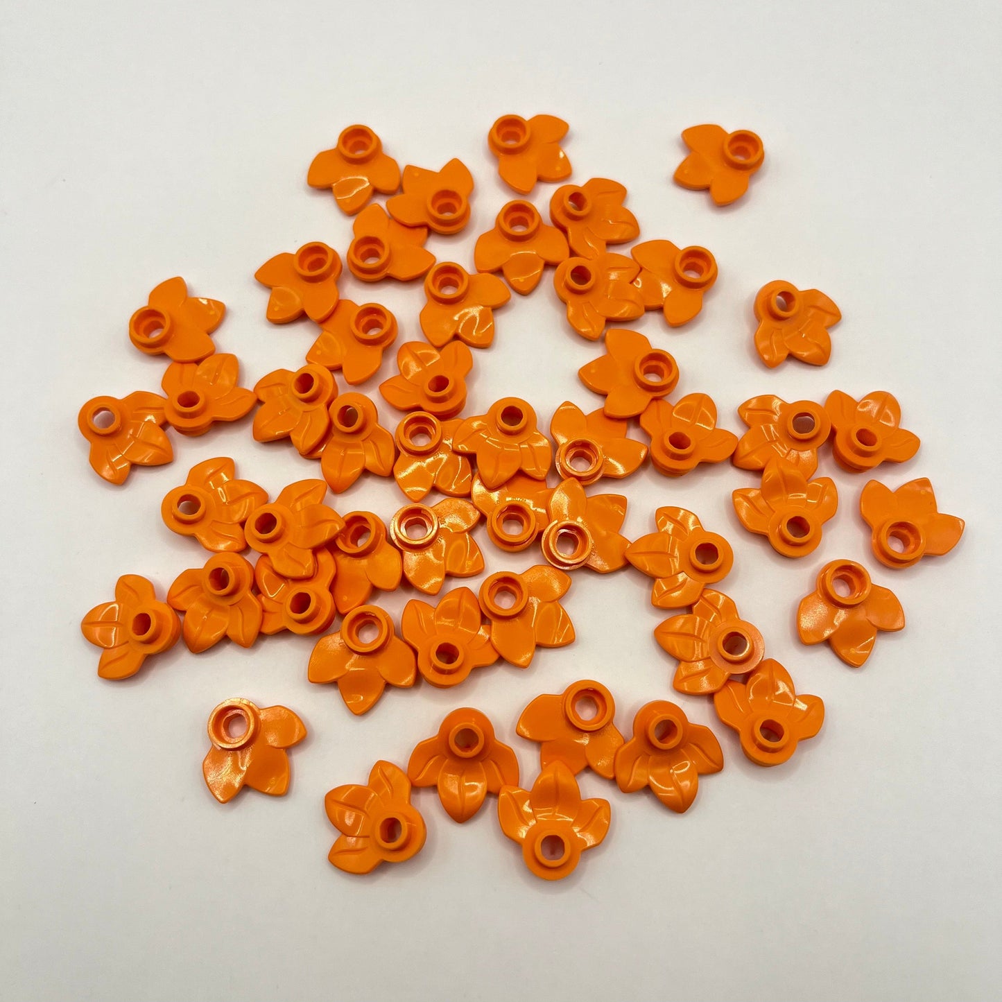 LEGO Orange Plant Plate, Round 1 x 1 with 3 Leaves, 50 Pieces (32607)