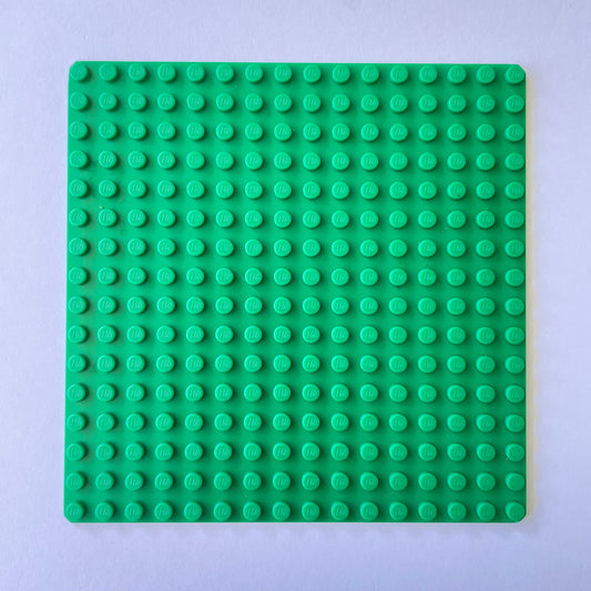 LEGO Baseplate, Green, 16x16, 6098 (1 Piece)