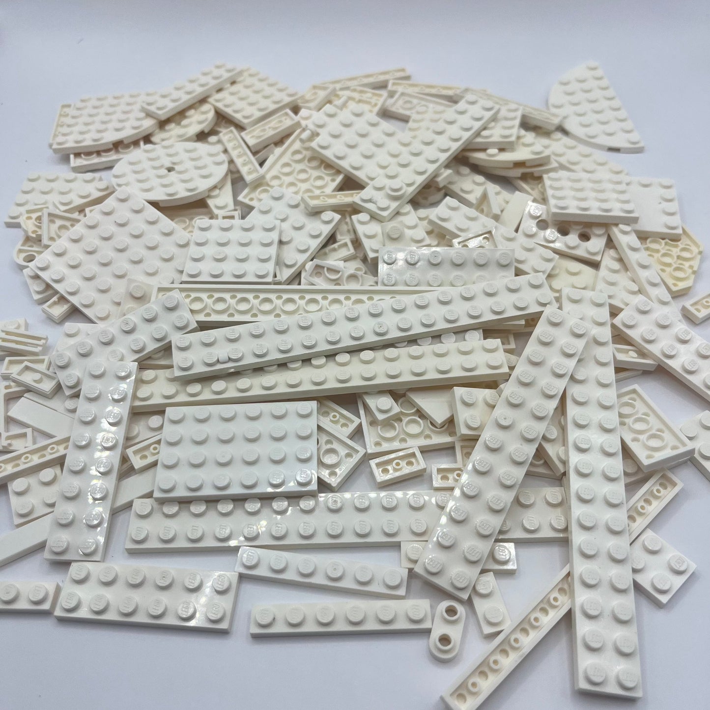 LEGO Mixed White Plates, Approx. 200g