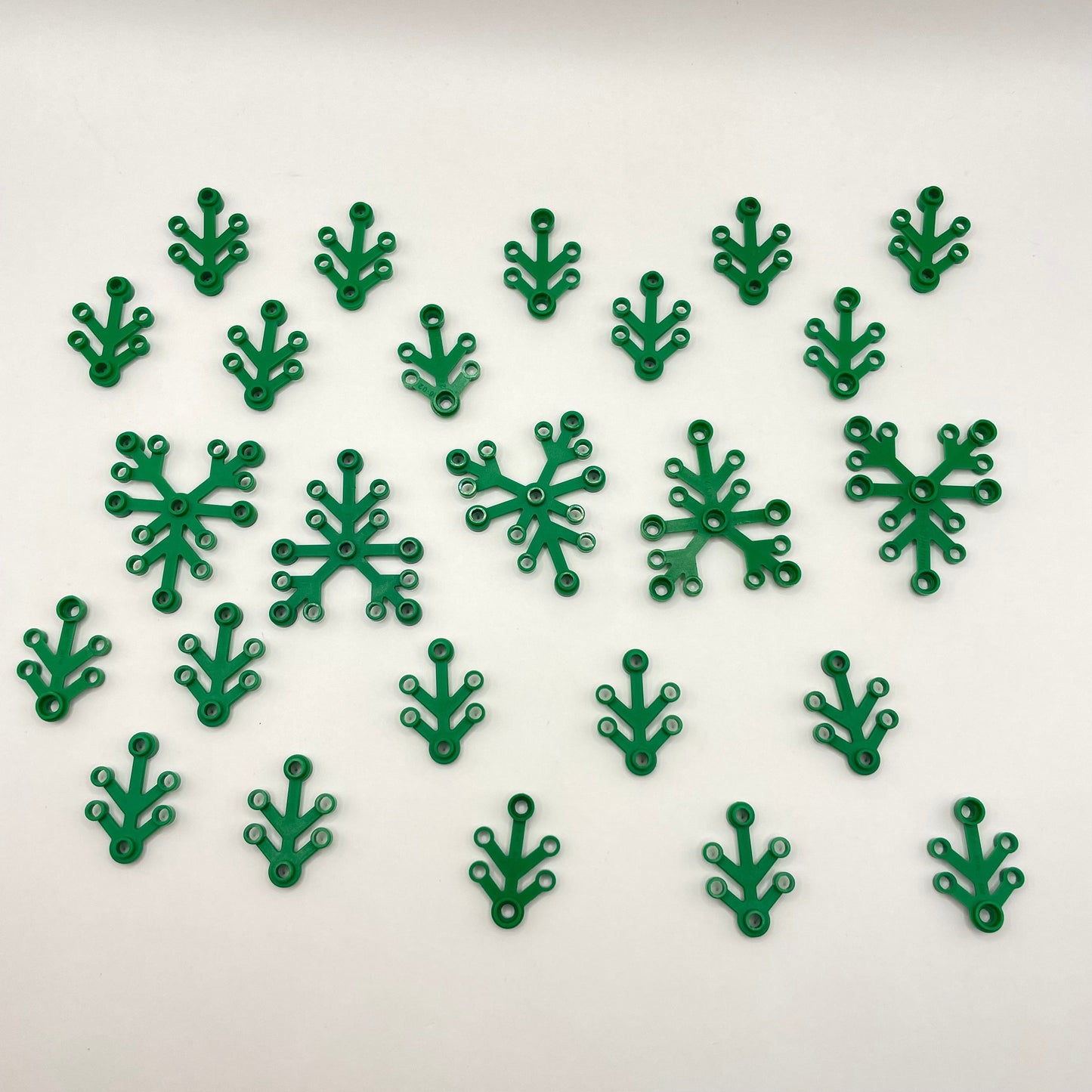 LEGO Plant Leaves, Small and Large, Green, 25 Pieces Plants