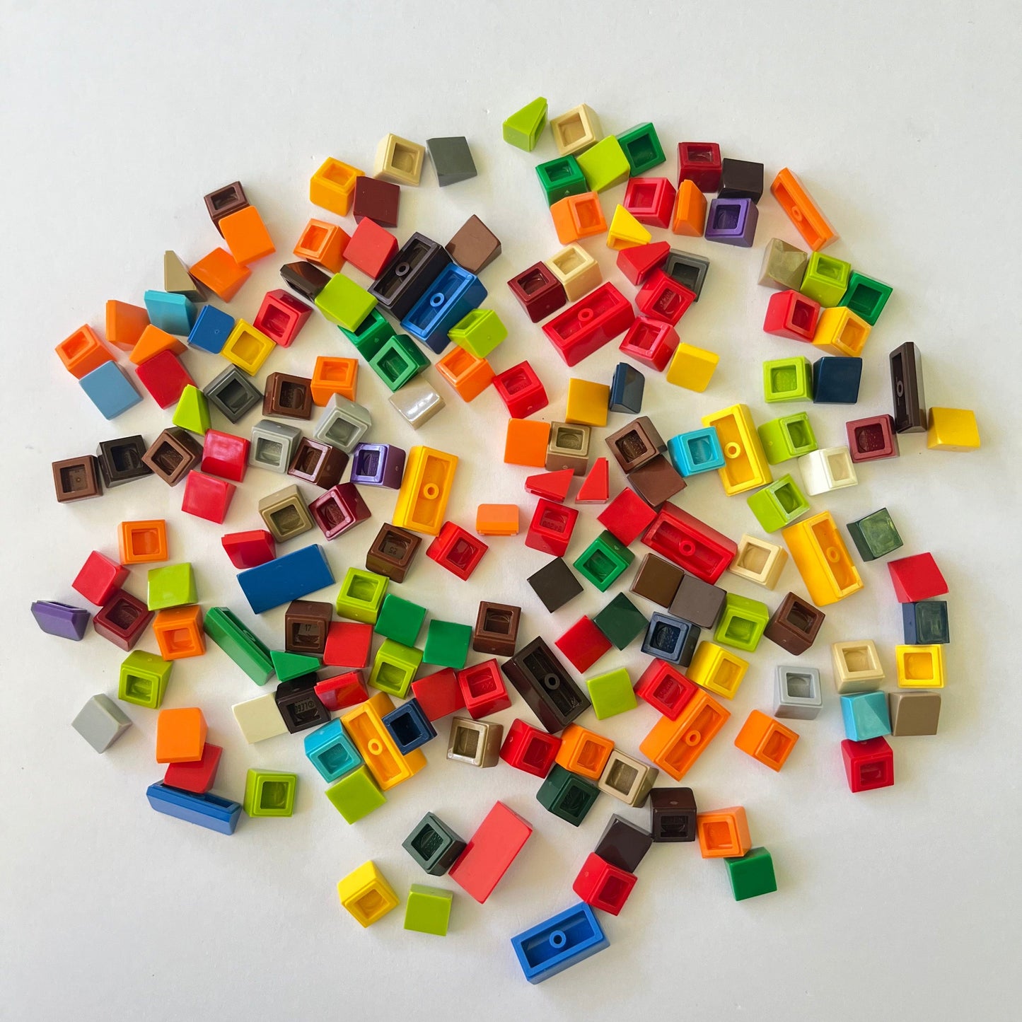 LEGO 1x1x2/3 Slopes, Mixed Colours, 165 Pieces